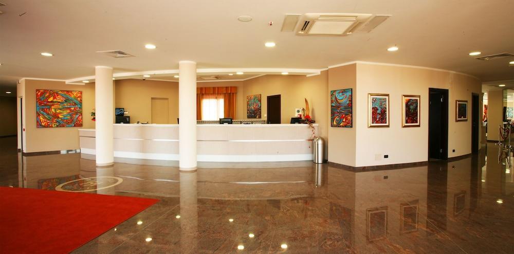 Record Hotel Settimo Torinese Interior foto